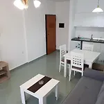 Apt Sarande Σαράντα