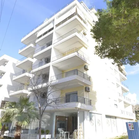 Apt Sarande アパートホテル 3*