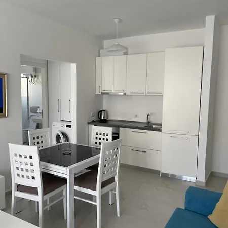 Aparthotel Apt Sarande