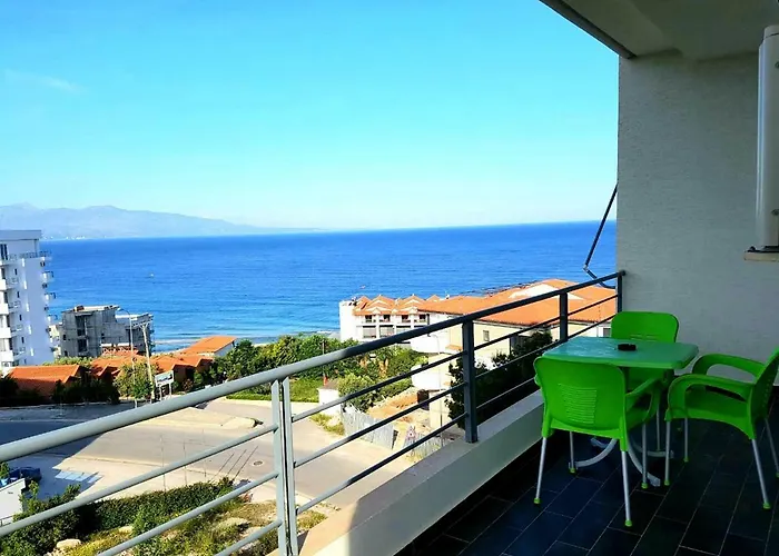Apt Sarande アパートホテル 3*
